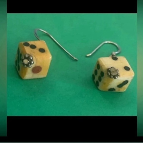 LAST CHANCE 🔥 Vintage Bone Sterling Silver Dice Set Earrings #7235 - Picture 6 of 8